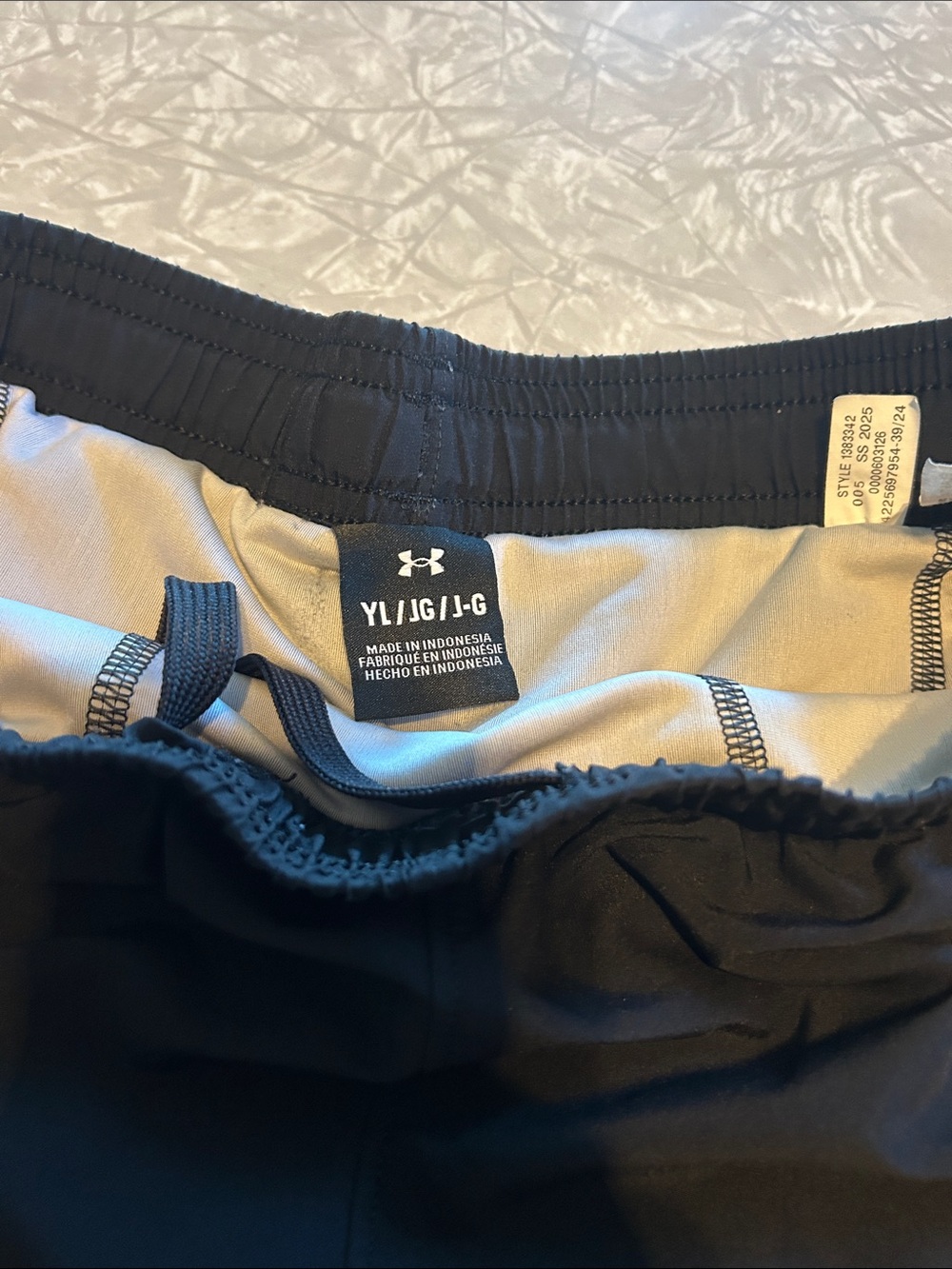 Under Armour Boys Athletic Shorts - Picture 3 of 3